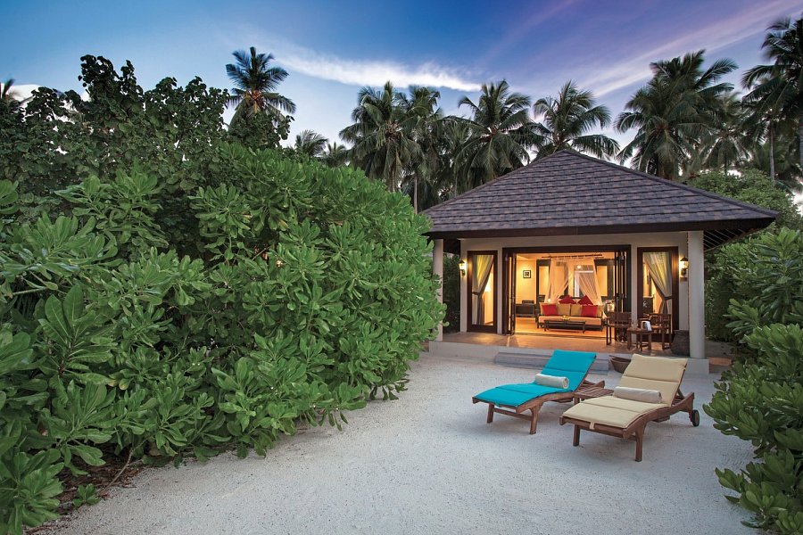 Atmosphere Kanifushi Maldives - Wohnbeispiel Sunset Beach Villa (Zimmercodierung VB1)