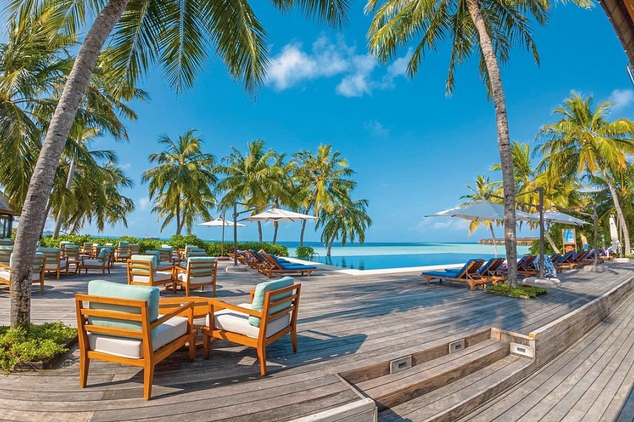 Vilamendhoo Island Resort & Spa
