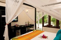 Vilamendhoo Island Resort & Spa - Wohnbeispiel Tropical Villa (Zimmercodierungen VB4 & VV1)