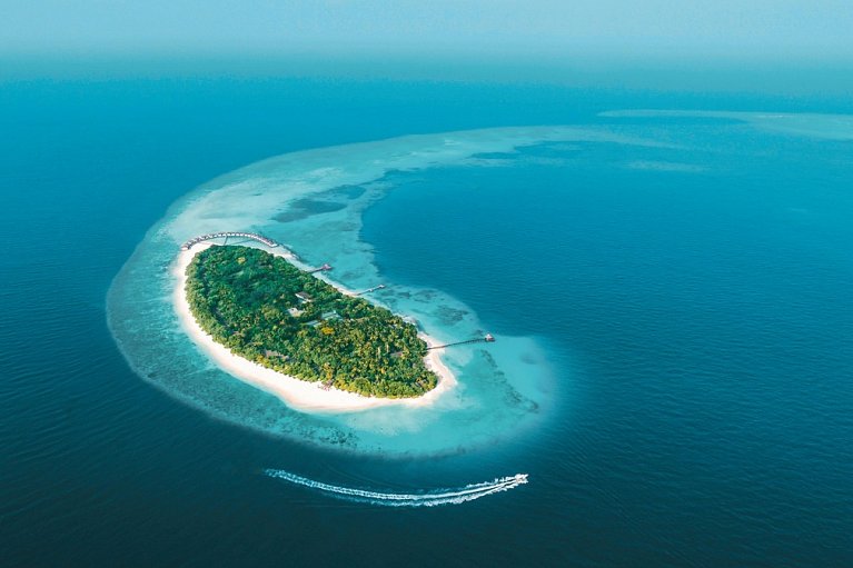 NH Collection Maldives Reethi Resort