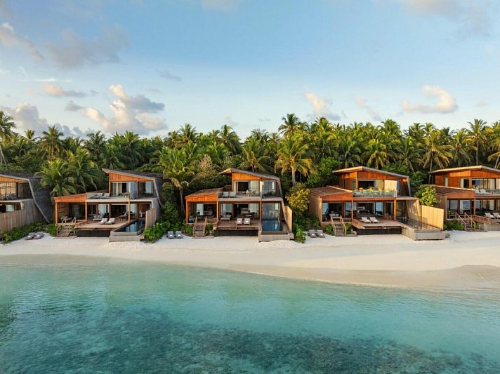 The St. Regis Maldives Vommuli Resort
