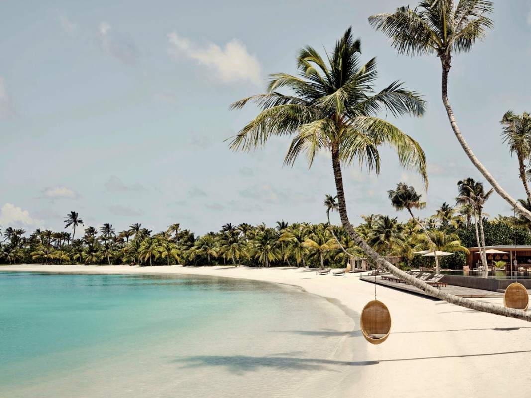 Patina Maldives, Fari Islands