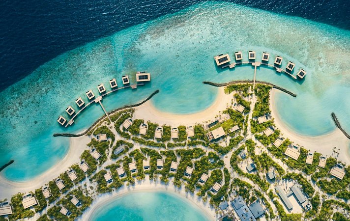 Patina Maldives, Fari Islands