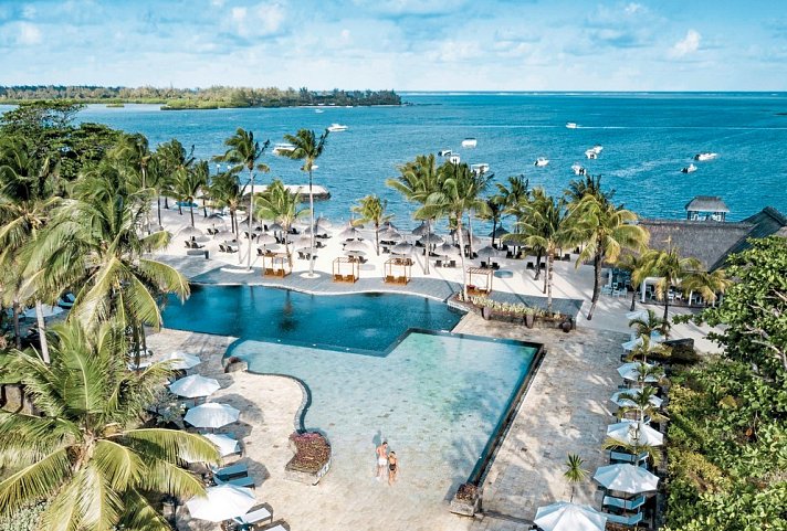 The Bay Club at Anahita