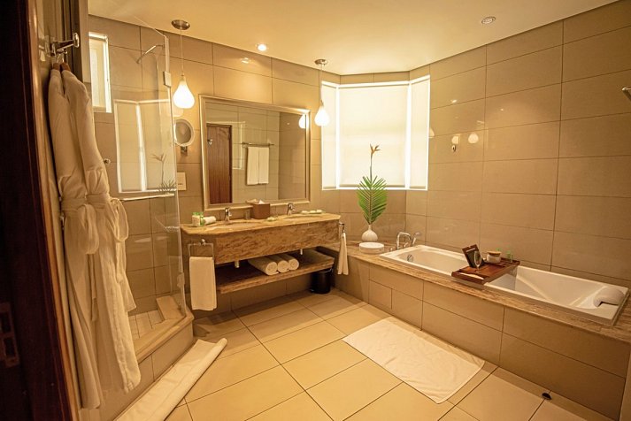 Sands Suites Resort & Spa - Badezimmer Superior Suite (Zimmercodierungen WS1, WS8, WH1, WSM & WHM)