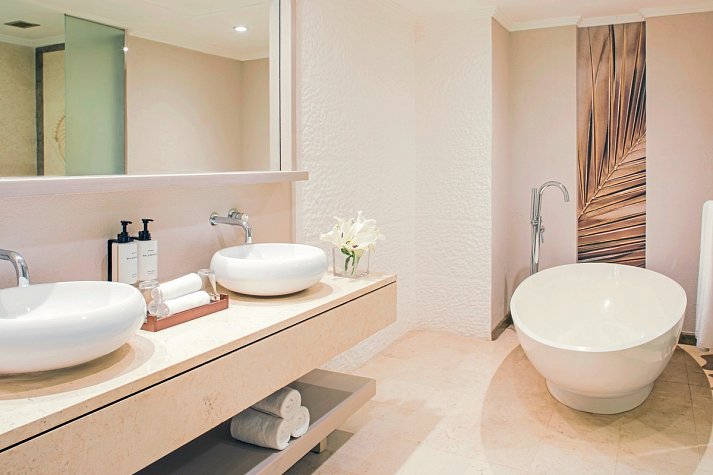InterContinental Mauritius Resort Balaclava Fort - Badezimmer Family Room (Zimmercodierungen FBO & FB8)