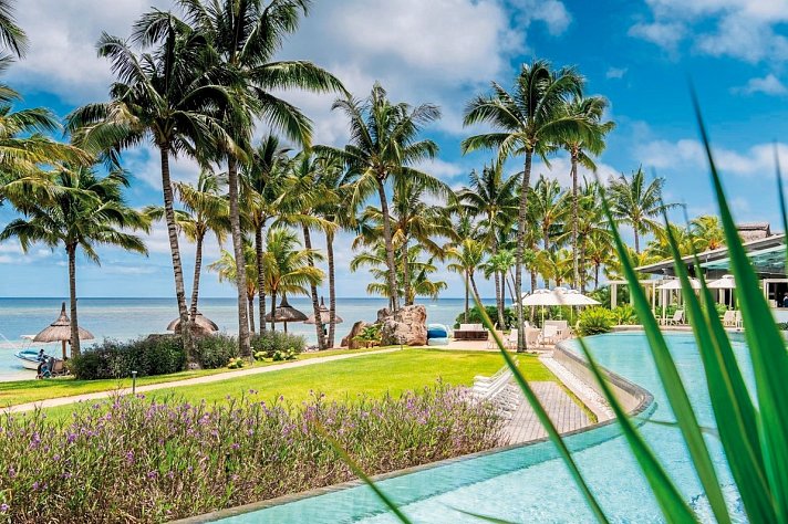 Victoria for 2 Beachcomber Resort & Spa
