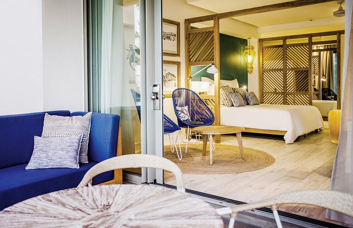 Victoria for 2 Beachcomber Resort & Spa