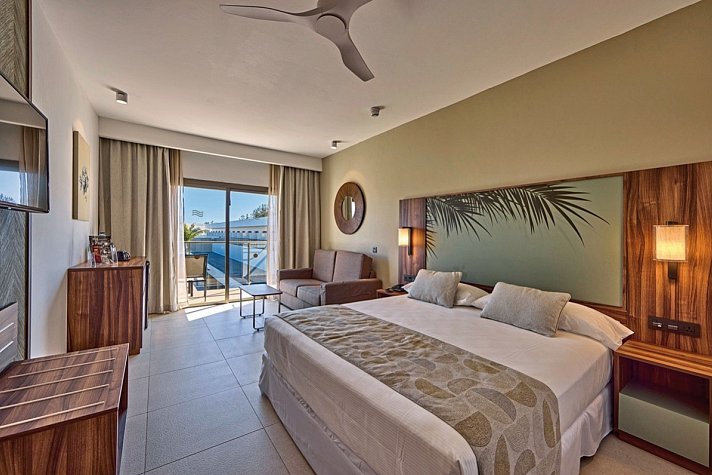 RIU Turquoise