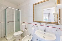Terme Principe - Wohnbeispiel Doppelzimmer Standard/mit Balkon (Zimmercodierungen DG1 & DG2)