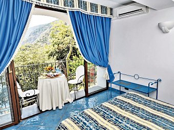 La Conca Azzurra - Wohnbeispiel Doppelzimmer Superior Meerblick (Zimmercodierung DSM)