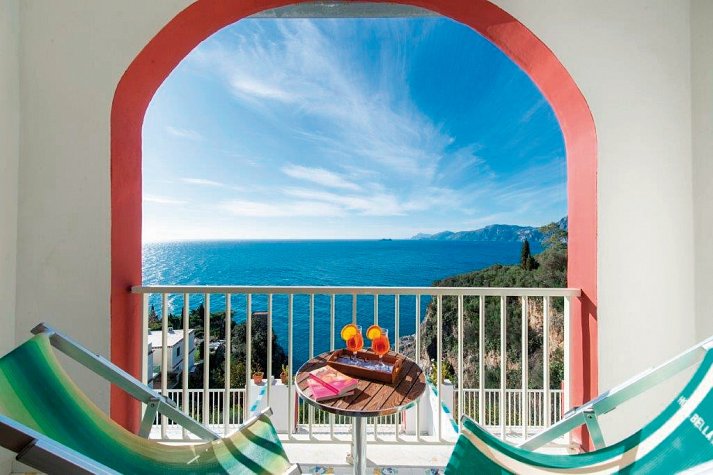 Villa Bella Vista - Beispiel Balkon Doppelzimmer Meerblick (Zimmercodierungen D1M & DPM)