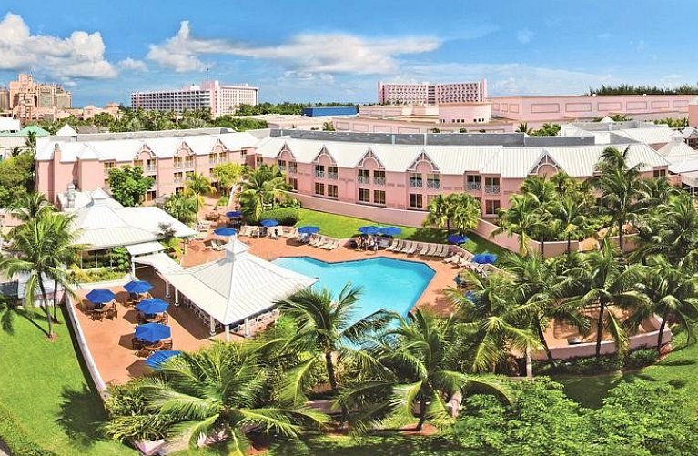 Comfort Suites Paradise Island