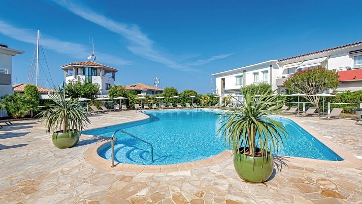 Best Western Plus Hôtel La Marina