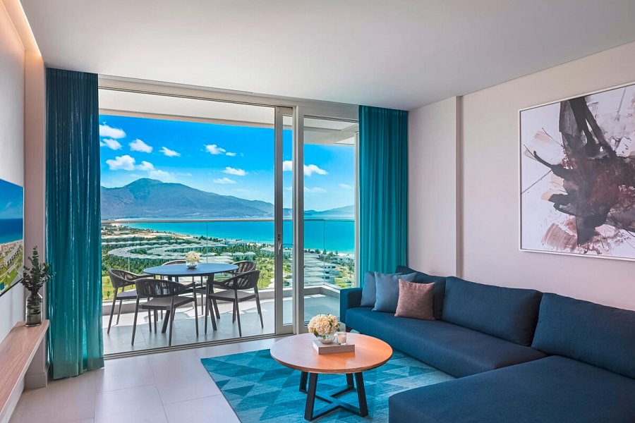 Alma Resort Cam Ranh - Wohnbeispiel 1 BR Suite with Terrace Ocean View (Zimmercodierungen W1M & W2M)