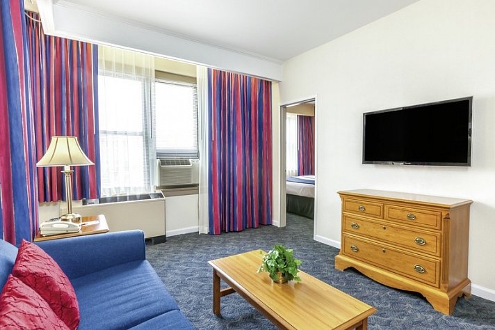 Ramada by Wyndham Jersey City