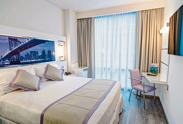 RIU Plaza New York Times Square - Wohnbeispiel Deluxe King (Zimmercodierung UD2)