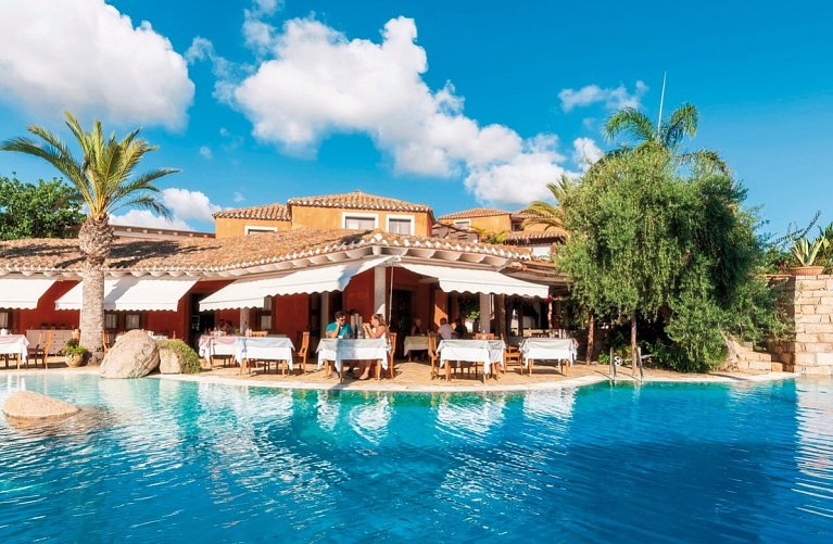 Galanias Hotel & Retreat