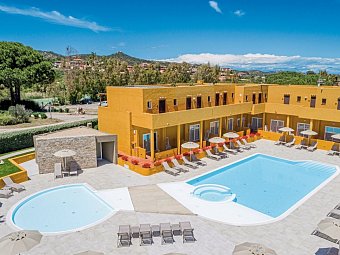 Blu Hotel Laconia Village
