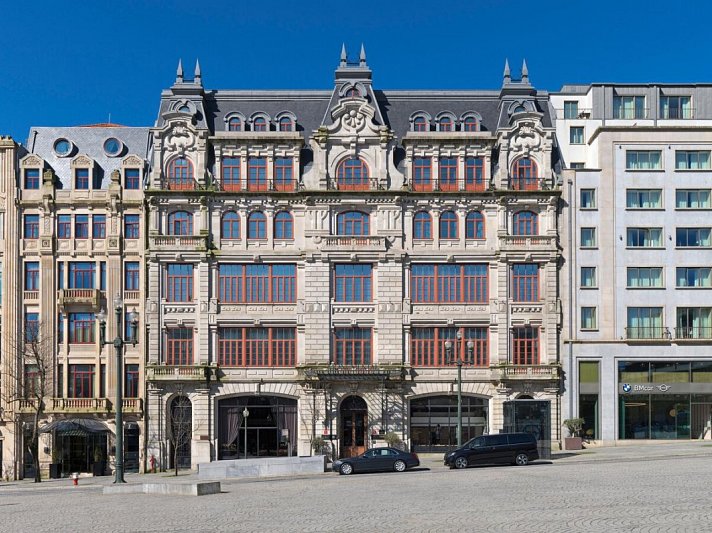 The One Monumental Palace