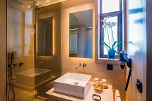 Dom Henrique Downtown - Beispiel Bad Doppelzimmer (Zimmercodierungen DF1, DF2 & EF1)