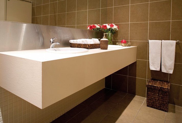 TRYP by Wyndham Porto Centro - Badbeispiel Doppelzimmer (Zimmercodierung DB1)