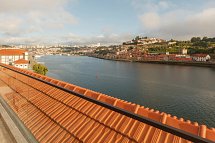 Neya Porto