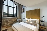 Neya Porto