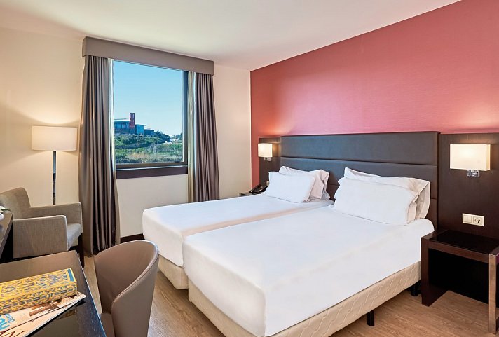 NH Coimbra Dona Inês - Wohnbeispiel Doppelzimmer Standard Flussblick (Zimmercodierung DB2)