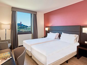 NH Coimbra Dona Inês - Wohnbeispiel Doppelzimmer Standard Flussblick (Zimmercodierung DB2)