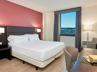 NH Coimbra Dona Inês - Wohnbeispiel Doppelzimmer Standard Flussblick (Zimmercodierung DB2)