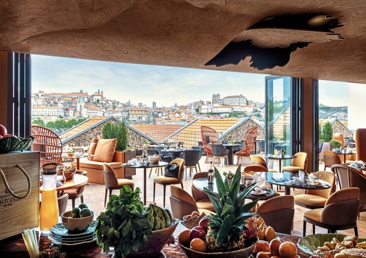 Forte de Gaia, Autograph Collection