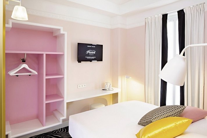 Hotel Pastel Paris