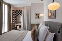 Le Petit Beaumarchais Hotel & Spa - Wohnbeispiel Doppelzimmer Superior (Zimmercodierung DS1)