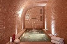 Le Petit Oberkampf Hotel & Spa