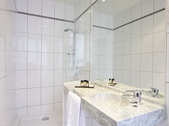 Hotel du Pré - Wohnbeispiel Doppelzimmer (Zimmercodierung DB1)