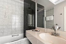 Hotel Résidence du Pré - Beispiel Bad Doppelzimmer (Zimmercodierung DB1)