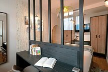 Hôtel Littéraire Marcel Aymé BW Premier Collection - Wohnbeispiel Studio Atelier de Gandgil (Zimmercodierung SB1)