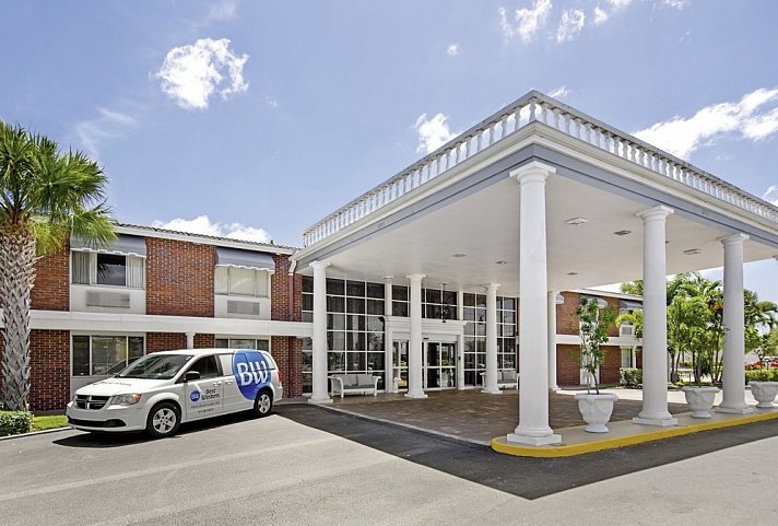 Best Western Palm Beach Lakes - Front