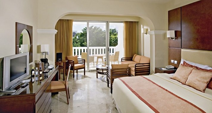 Grand Riviera Princess