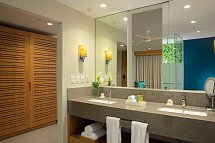 Dreams Natura Resort & Spa - Badbeispiel (Zimmercodierungen UP1, J1G, J9M, J5M & JBQ)