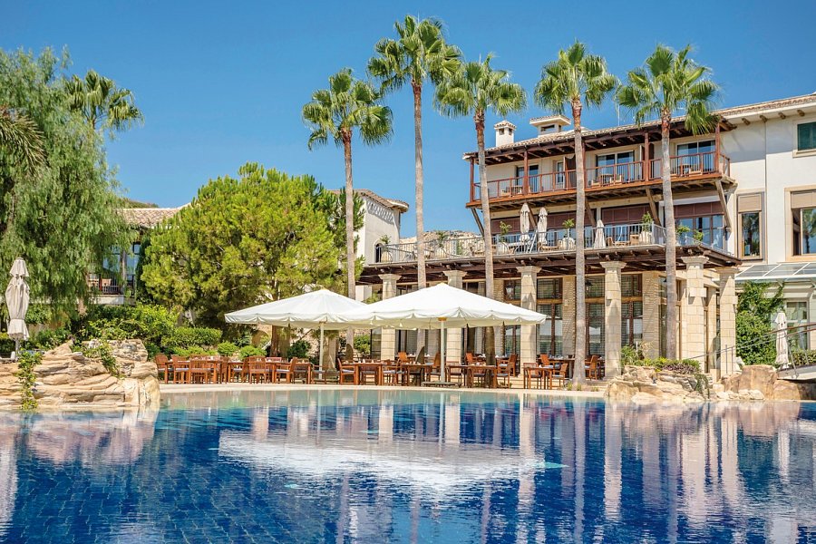 Columbia Beach Resort