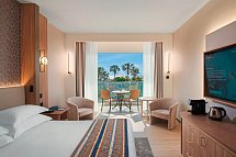 Olympic Lagoon Resort Paphos - Wohnbeispiel Doppelzimmer Deluxe seitl. Meerblick (Zimmercodierung DDN)