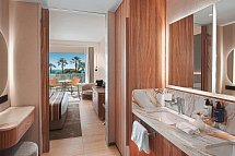 Olympic Lagoon Resort Paphos - Wohnbeispiel Doppelzimmer Deluxe seitl. Meerblick (Zimmercodierung DDN)