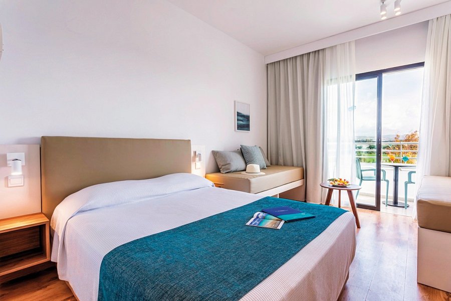 Louis Phaethon Beach - Wohnbeispiel Doppelzimmer Landblick (Zimmercodierungen DBL, DC1 & DP1)