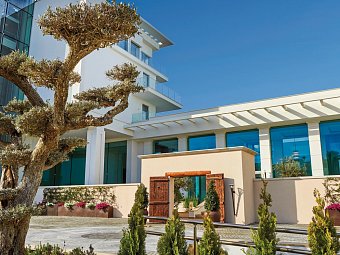 Amavi MadeForTwo Hotels