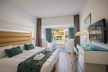 Leonardo Cypria Bay - Wohnbeispiel Familienzimmer Landblick (Zimmercodierung FBL)
