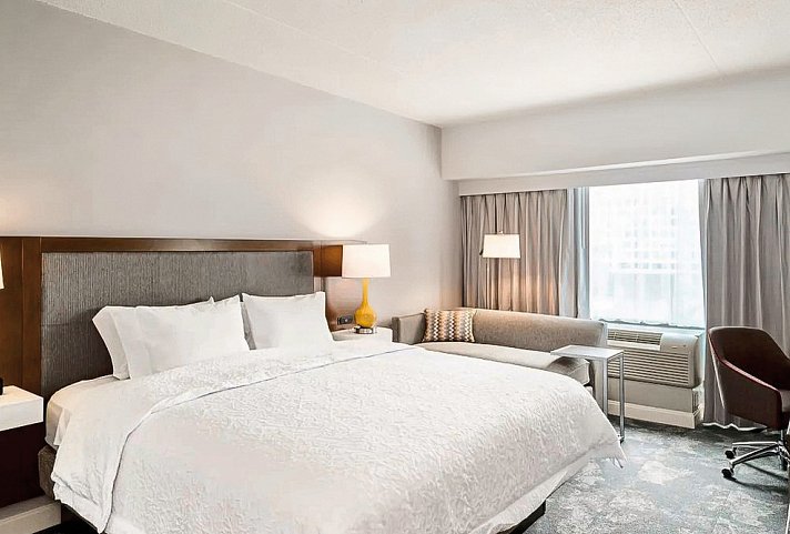 Hampton Inn Center City Philadelphia - Wohnbeispiel Standard Room 1 King Bed (Zimmercodierung UG2)