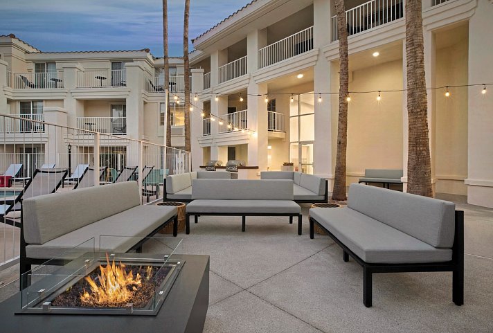 Home2 Suites by Hilton Scottsdale Old Town