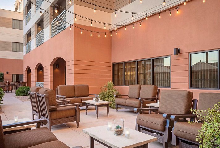 Courtyard by Marriott Scottsdale Old Town